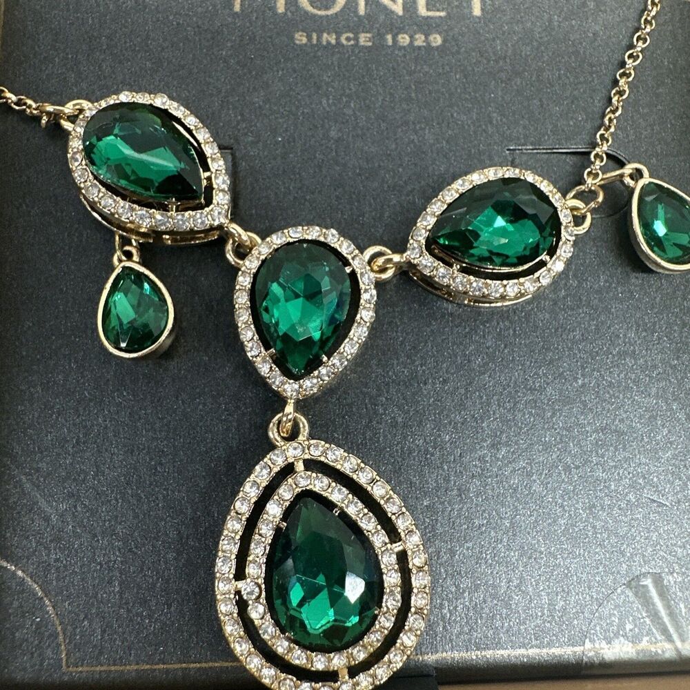 Monet Teardrop Emerald Green Earrings And Necklace Set